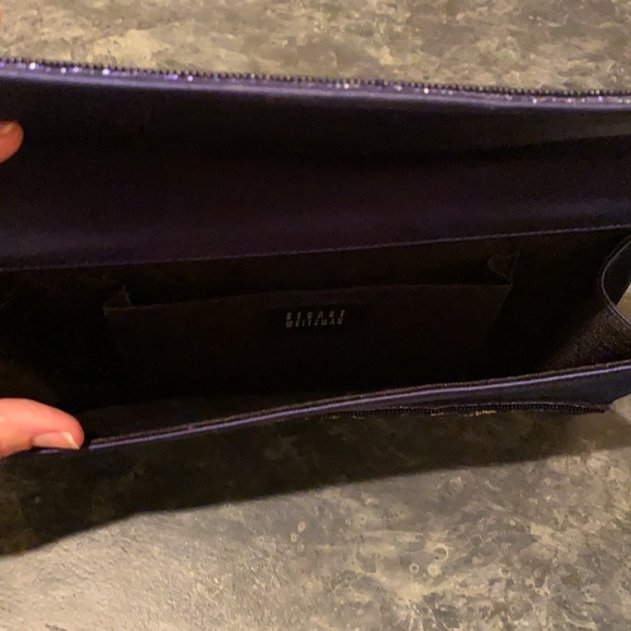 Stuart Weitzman hand bag. - Picture 8 of 8